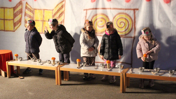 novoletna prireditev 's pravljico v december'